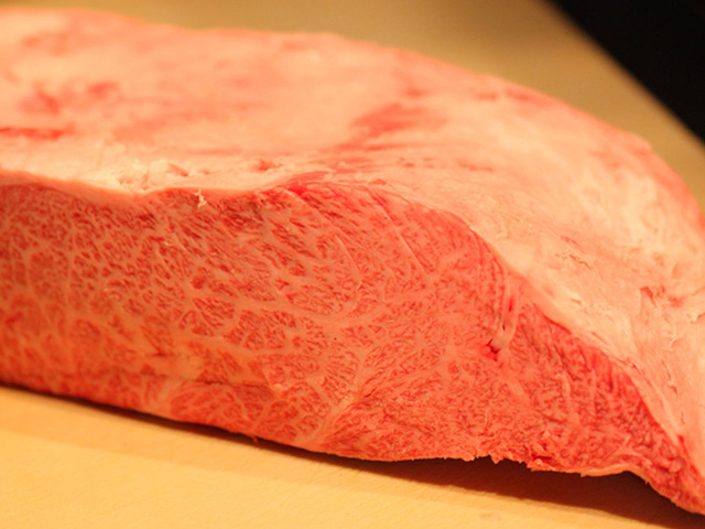 黒毛和牛一頭買い 炭火焼肉 花炎