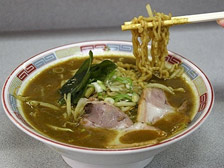 室蘭カレーラーメン